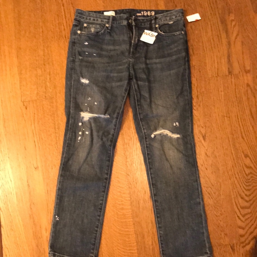 Tags! Gap destructed jeans